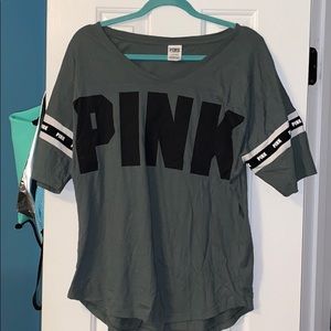 victoria’s secret PINK v neck top!